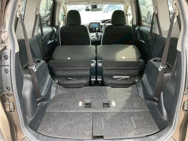 TOYOTA SIENTA HYBRID 2019 Image 31