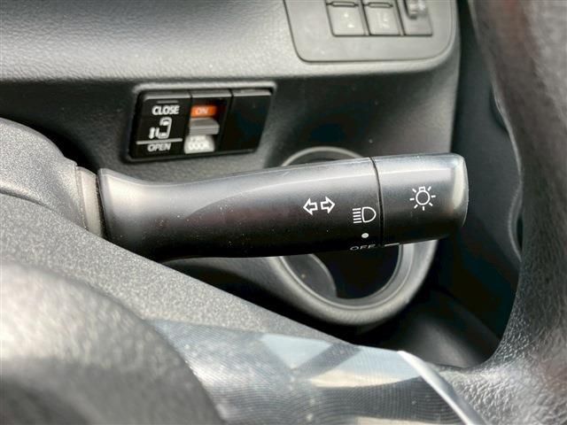 TOYOTA SIENTA HYBRID 2019 Image 31