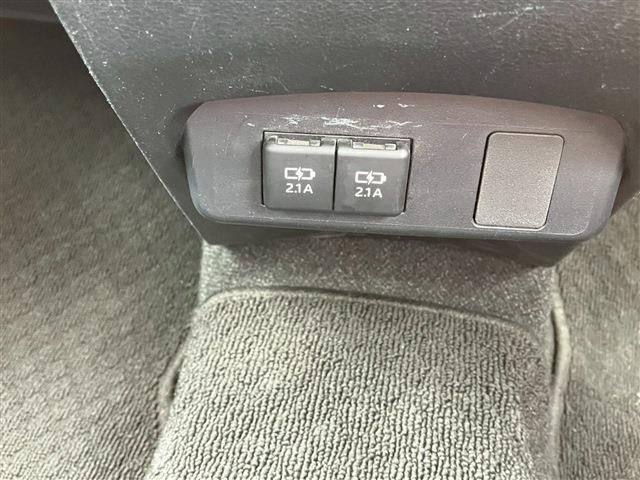 TOYOTA SIENTA HYBRID 2019 Image 31