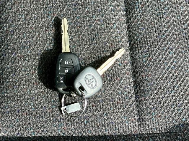 TOYOTA SIENTA HYBRID 2019 Image 31