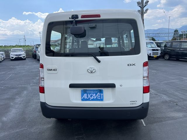 TOYOTA TOWNACE VAN 4WD 2024 Image 31