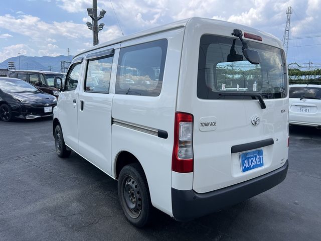 TOYOTA TOWNACE VAN 4WD 2024 Image 31