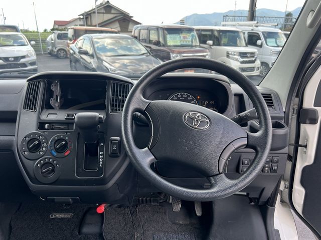 TOYOTA TOWNACE VAN 4WD 2024 Image 31