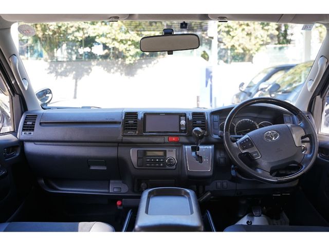 TOYOTA HIACE VAN 2WD 2017 Image 31