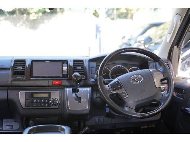 TOYOTA HIACE VAN 2WD 2017 Image 31