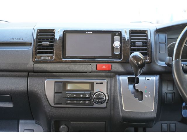 TOYOTA HIACE VAN 2WD 2017 Image 31