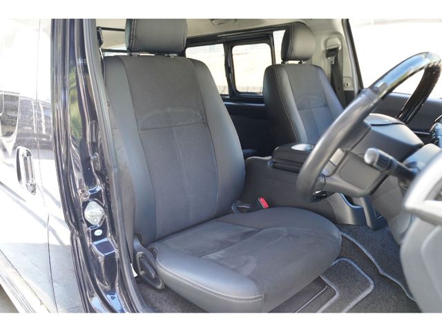 TOYOTA HIACE VAN 2WD 2017 Image 31