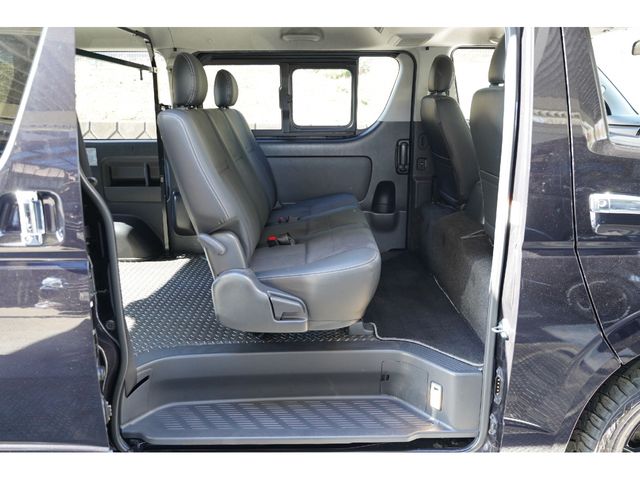 TOYOTA HIACE VAN 2WD 2017 Image 31