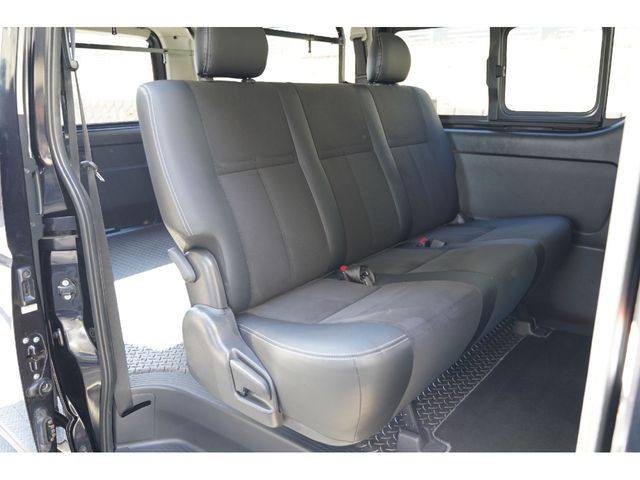 TOYOTA HIACE VAN 2WD 2017 Image 31