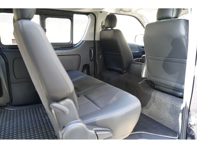 TOYOTA HIACE VAN 2WD 2017 Image 31