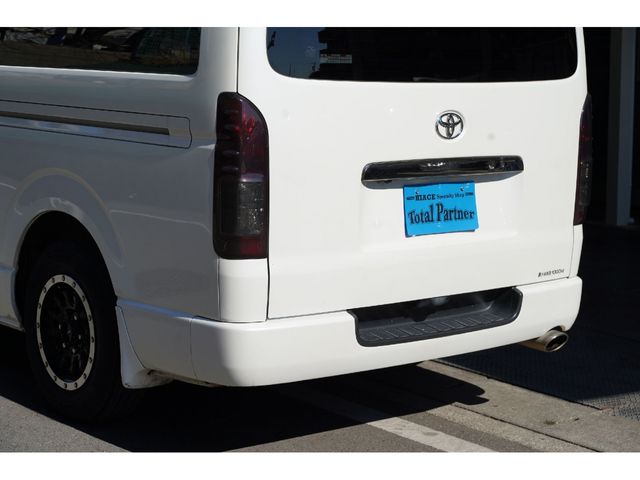 TOYOTA HIACE VAN 2WD 2017 Image 31