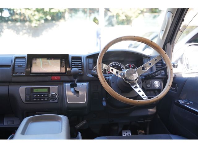 TOYOTA HIACE VAN 2WD 2017 Image 31