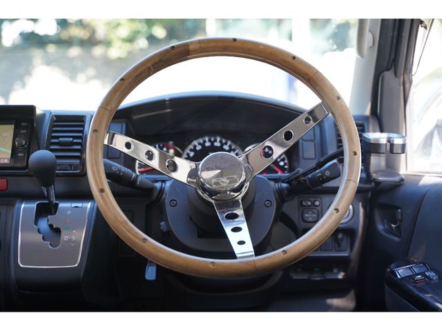 TOYOTA HIACE VAN 2WD 2017 Image 31