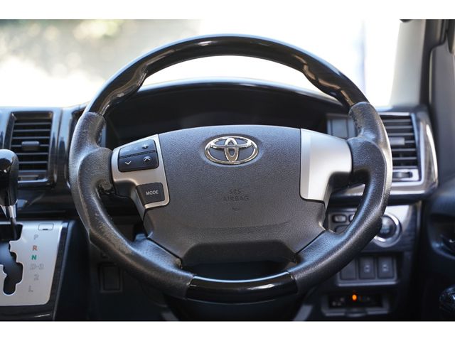 TOYOTA HIACE VAN 4WD 2014 Image 31