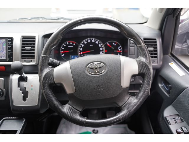 TOYOTA HIACE VAN 4WD 2016 Image 31