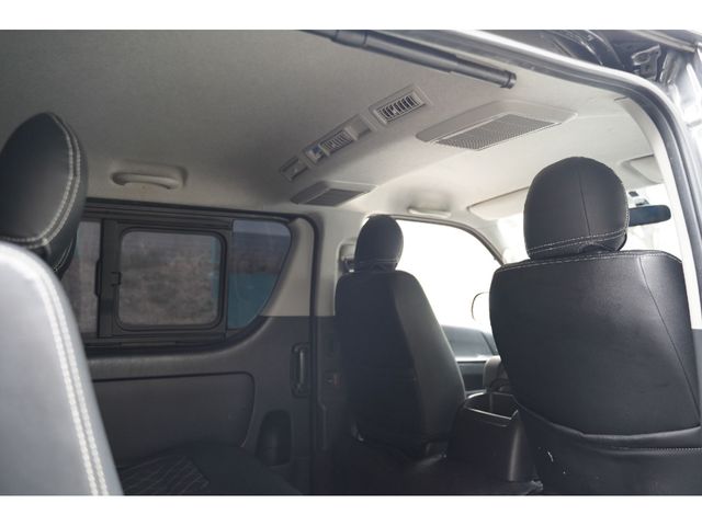 TOYOTA HIACE VAN 4WD 2016 Image 31