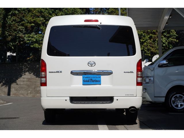 TOYOTA REGIUSACE VAN 2WD 2013 Image 31