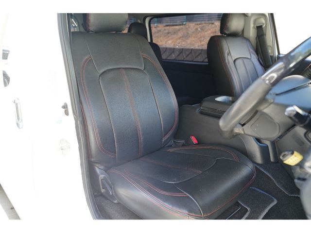 TOYOTA REGIUSACE VAN 2WD 2013 Image 31