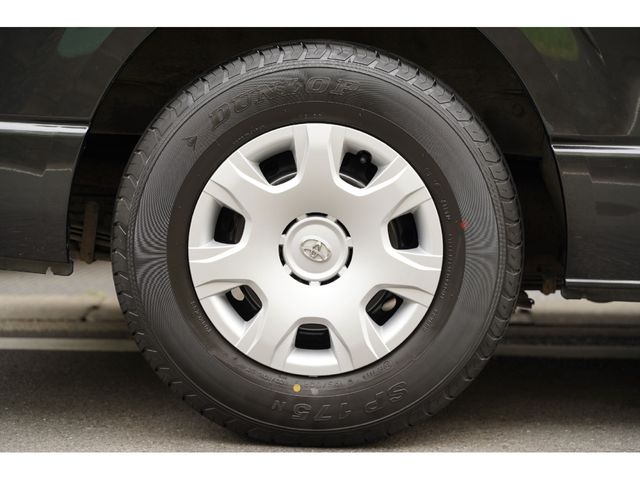 TOYOTA REGIUSACE VAN 2WD 2011 Image 31