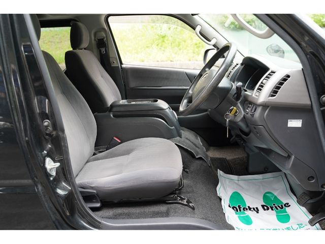 TOYOTA REGIUSACE VAN 2WD 2011 Image 31