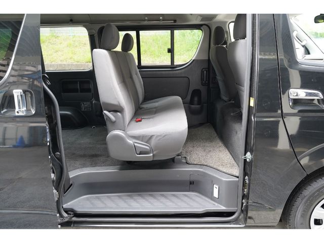 TOYOTA REGIUSACE VAN 2WD 2011 Image 31