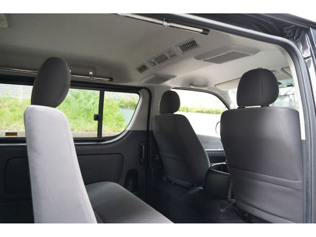 TOYOTA REGIUSACE VAN 2WD 2011 Image 31