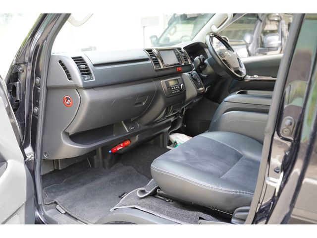 TOYOTA REGIUSACE VAN 2WD 2015 Image 31