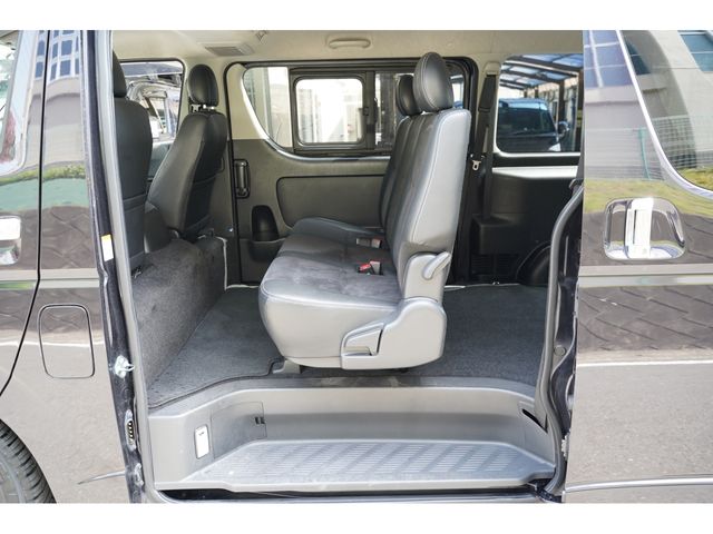 TOYOTA REGIUSACE VAN 2WD 2015 Image 31