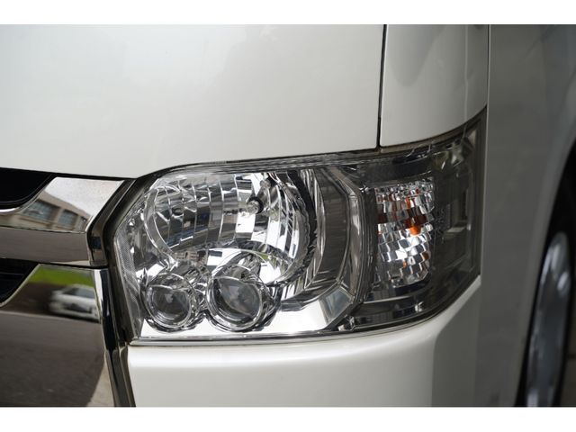 TOYOTA HIACE VAN 2WD 2016 Image 31