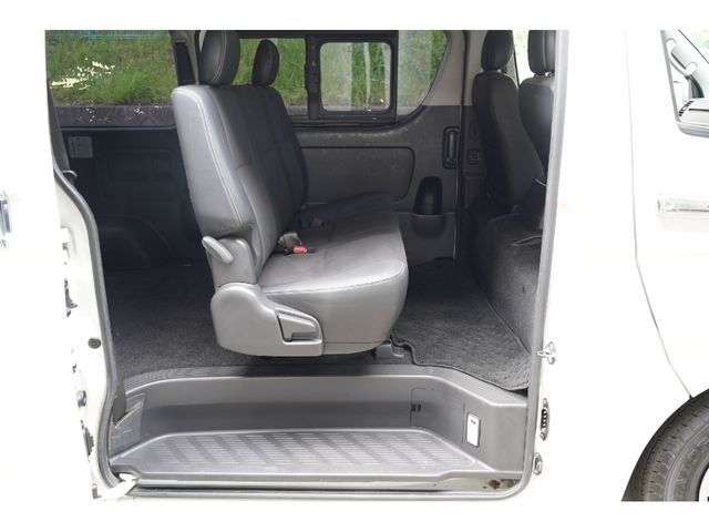TOYOTA HIACE VAN 2WD 2016 Image 31