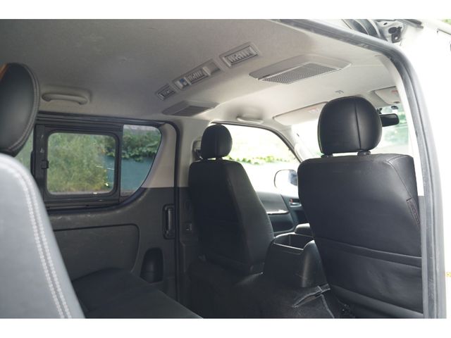 TOYOTA HIACE VAN 2WD 2016 Image 31
