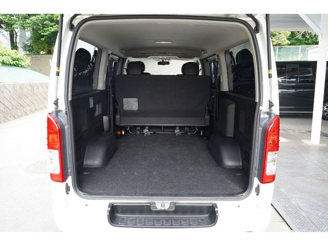 TOYOTA HIACE VAN 2WD 2016 Image 31