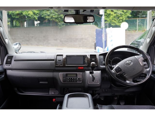 TOYOTA HIACE VAN 2WD 2016 Image 31