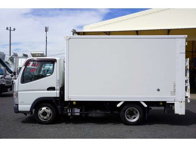 MITSUBISHI CANTER 2018 Image 31