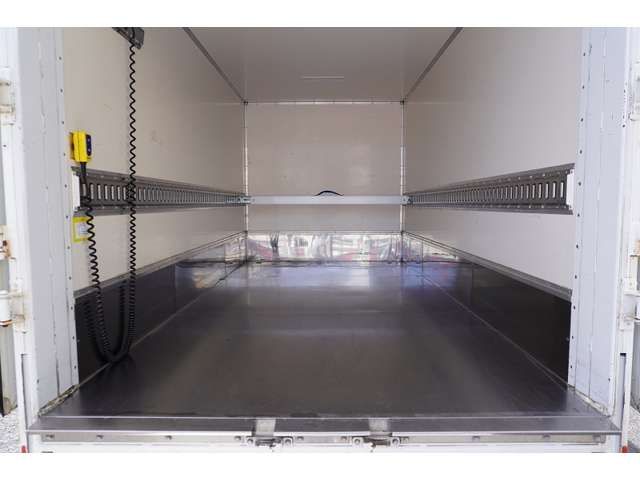 MITSUBISHI CANTER 2018 Image 31