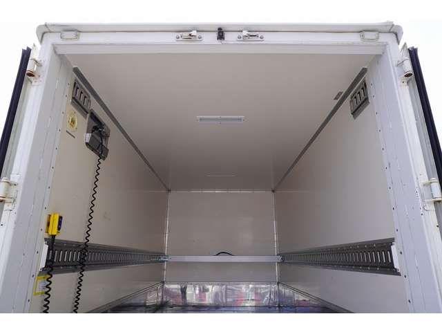 MITSUBISHI CANTER 2018 Image 31