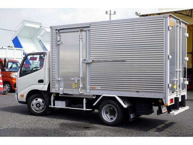 HINO DUTRO 2014 Image 31