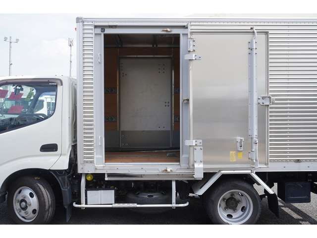 HINO DUTRO 2014 Image 31