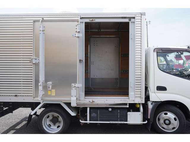 HINO DUTRO 2014 Image 31