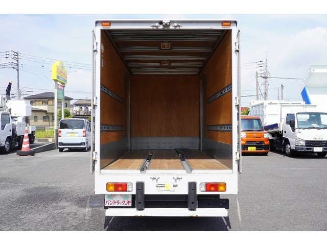 HINO DUTRO 2014 Image 31