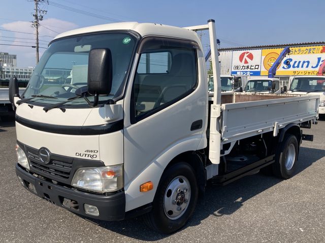 HINO DUTRO 2011 Image 31