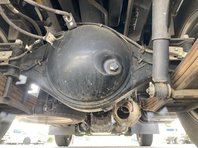 ISUZU ELF 2018 Image 31