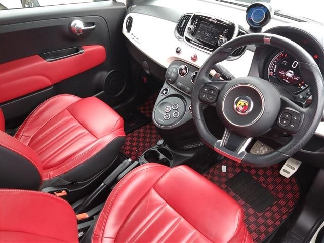FIAT ABARTH 595 2018 Image 31