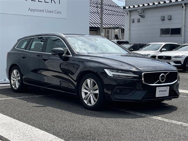 VOLVO V60 2019 Image 31