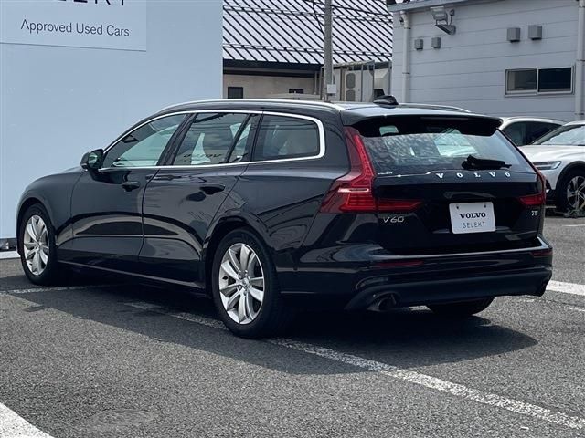 VOLVO V60 2019 Image 31