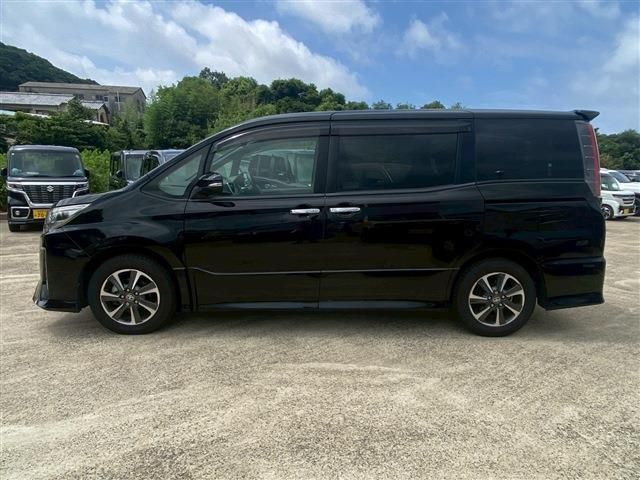 TOYOTA NOAH 2019 Image 31