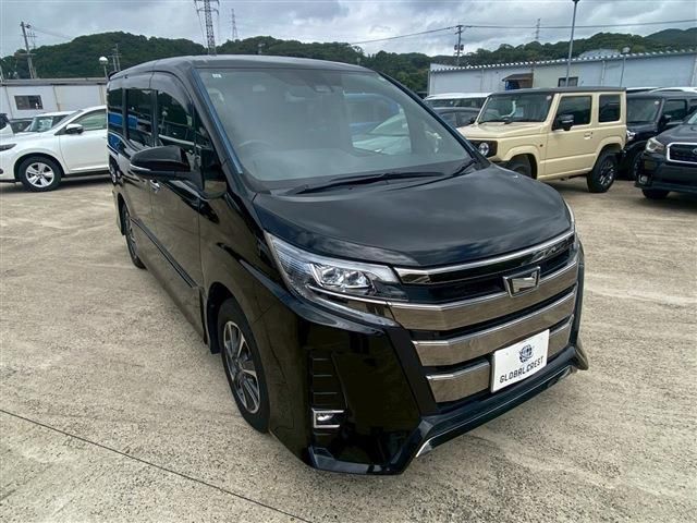 TOYOTA NOAH 2019 Image 31
