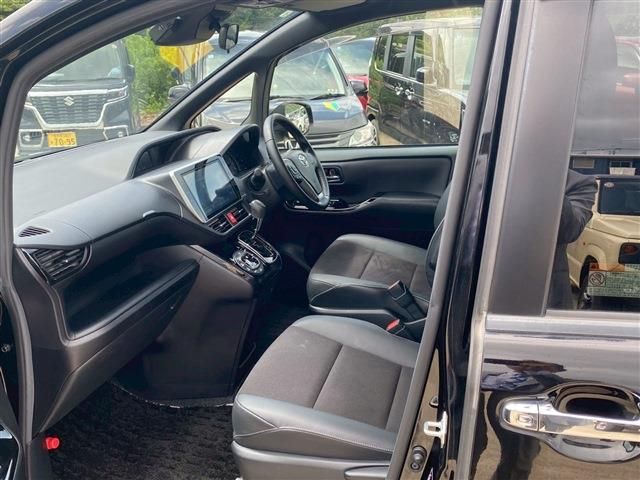 TOYOTA NOAH 2019 Image 31