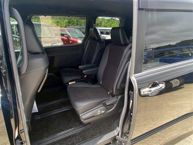 TOYOTA NOAH 2019 Image 31