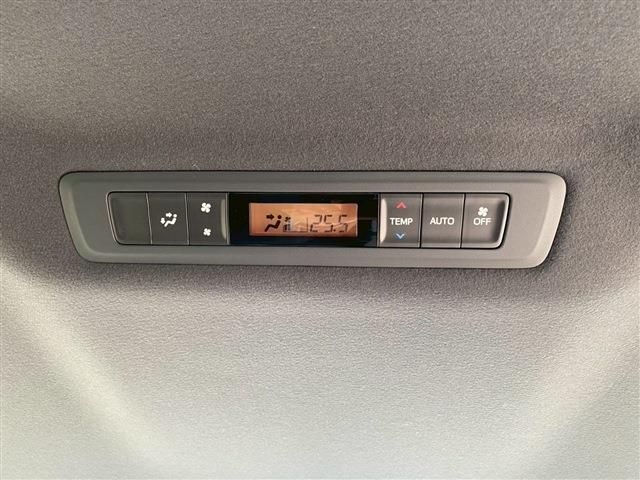 TOYOTA NOAH 2019 Image 31